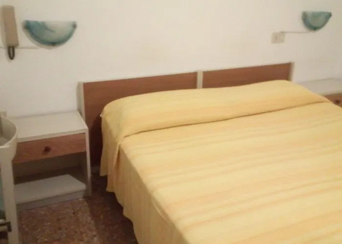 Albergo Cavour Self Check-In Livorno